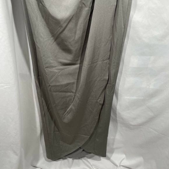 NEW La Femme [SZ 4 ] Surplice Off the Shoulder Column Gown‎ in Pewter - Picture 9 of 12